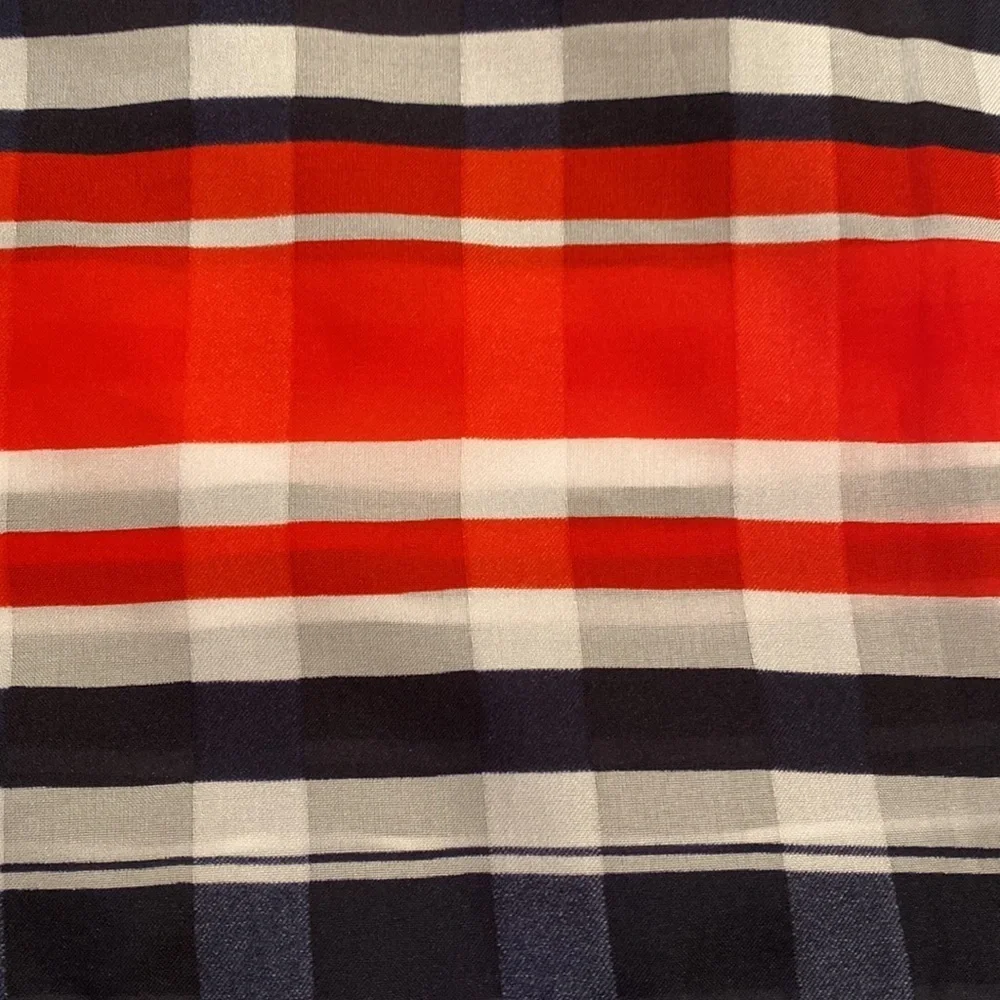 Women’s square scarf